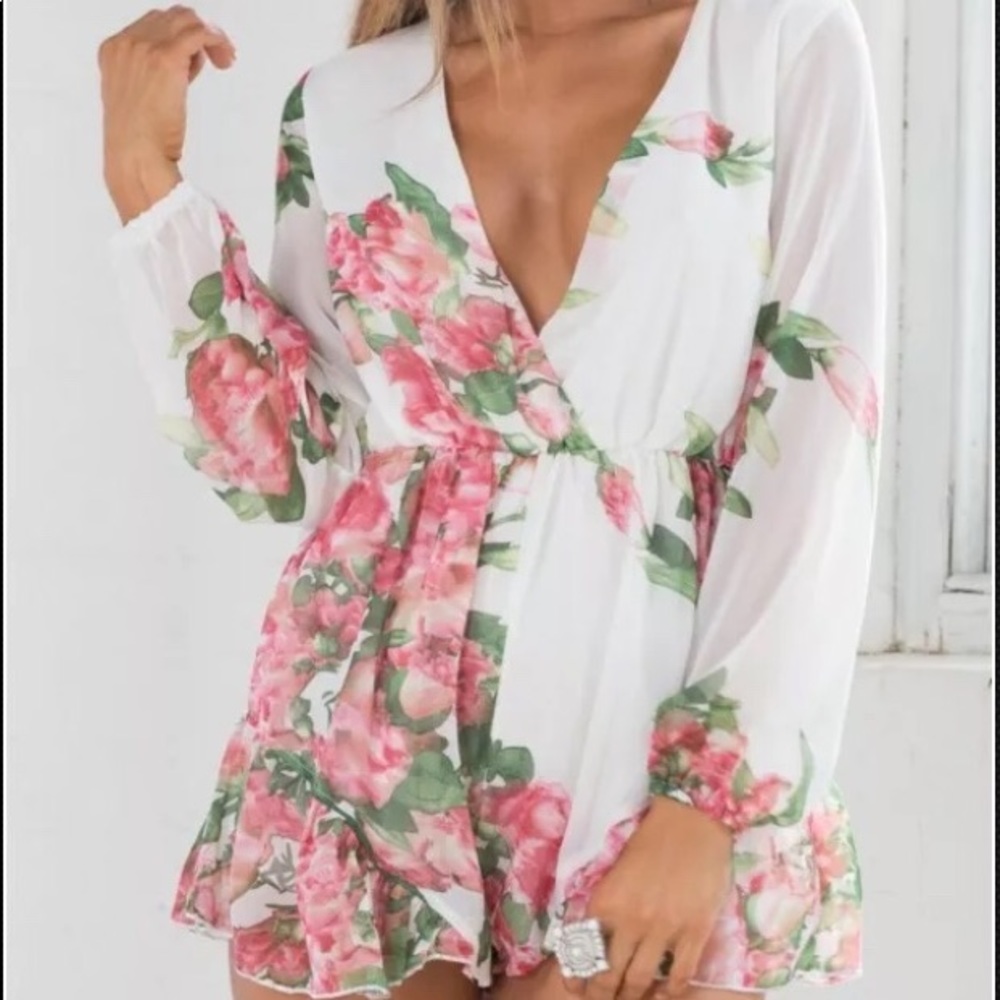 NWT Reverse Romper/Playsuit 
Size M